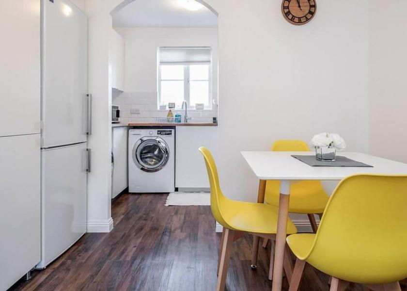 England Grays Dining Area