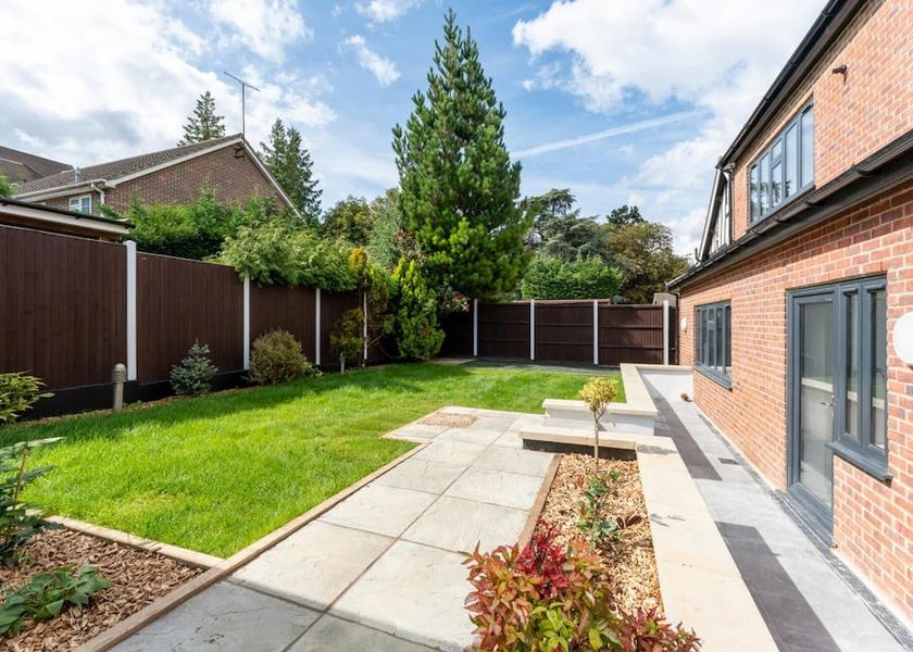 England Purley Property Grounds