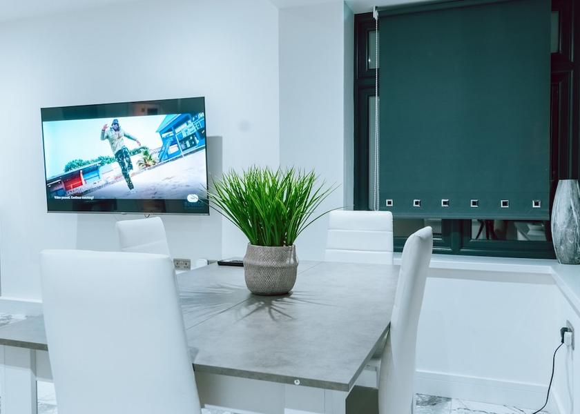 England Purley Interior Entrance