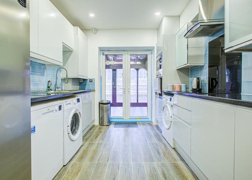 England Romford Kitchen