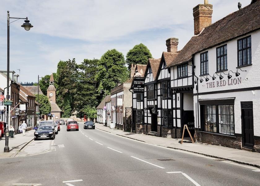 England Aylesbury Front of property