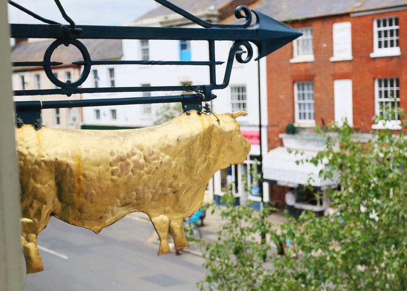 England Bridport Exterior Detail