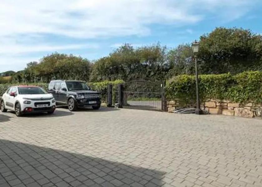 England Penzance Property Grounds