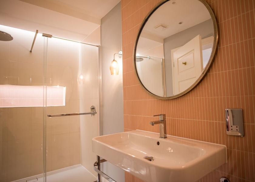 England Malton Bathroom