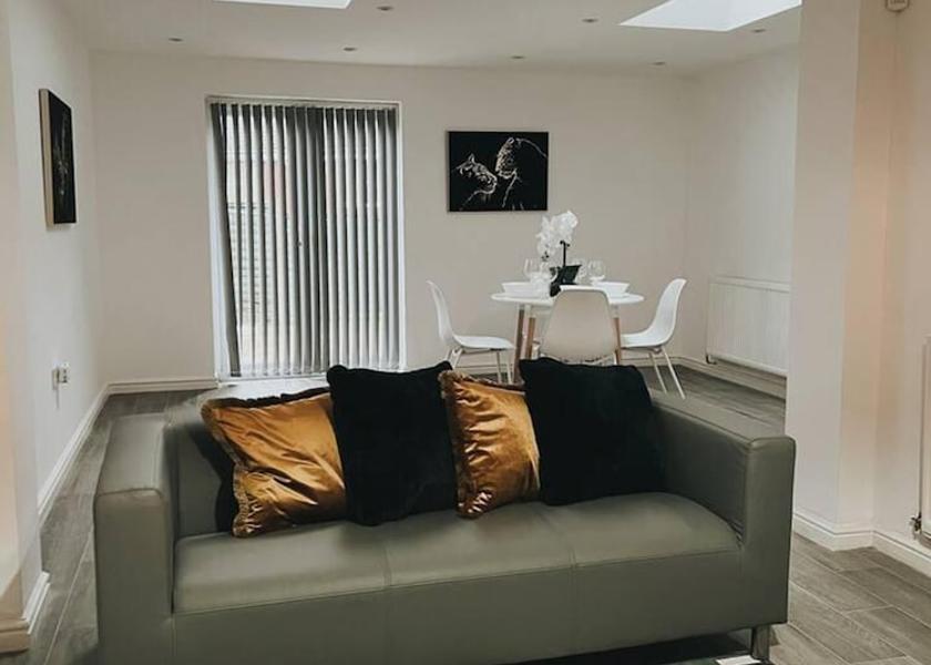 England Oldbury Living Area