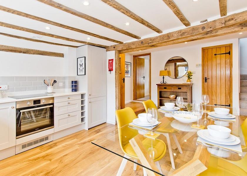 England Battle Kitchen