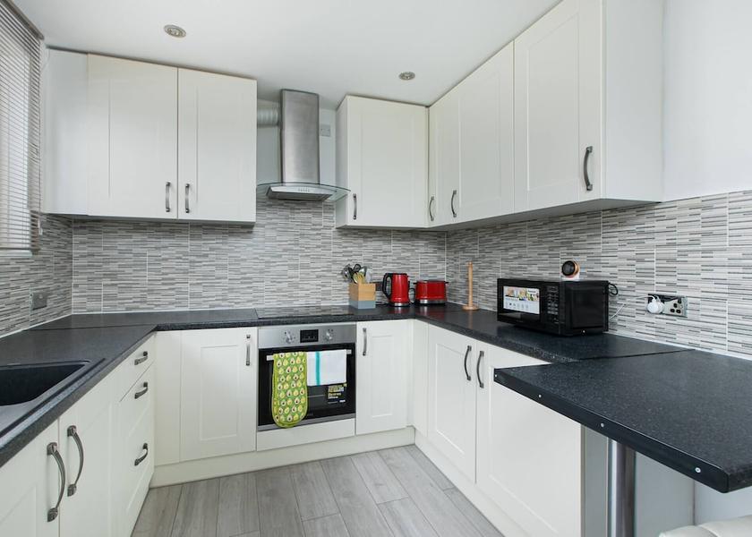 England Hatfield Interior Entrance