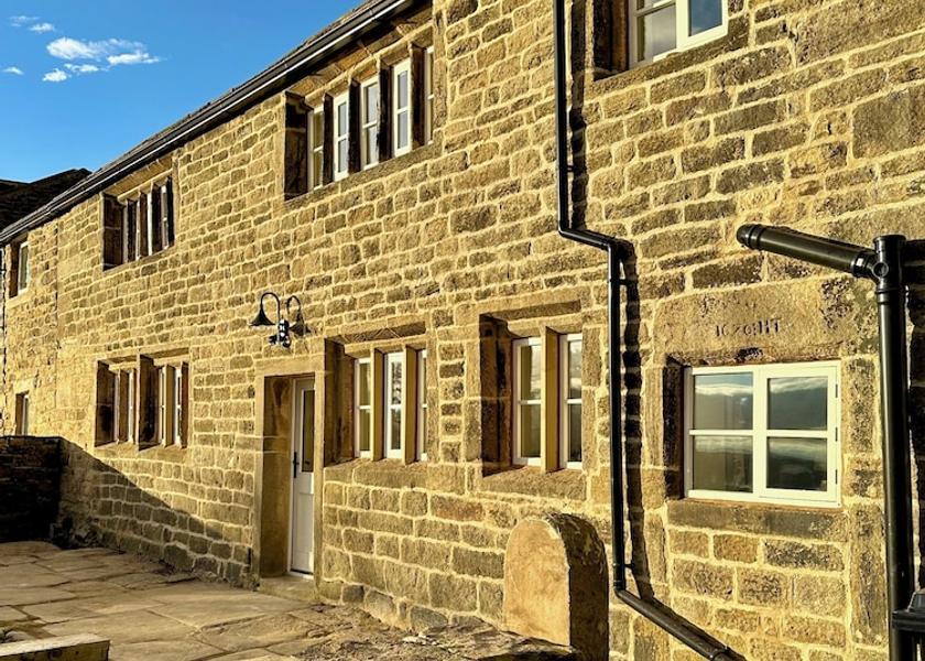 England Keighley Exterior Detail