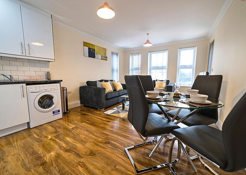 England Staines In-Room Dining