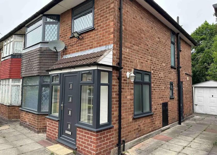 England Cheadle Exterior Detail