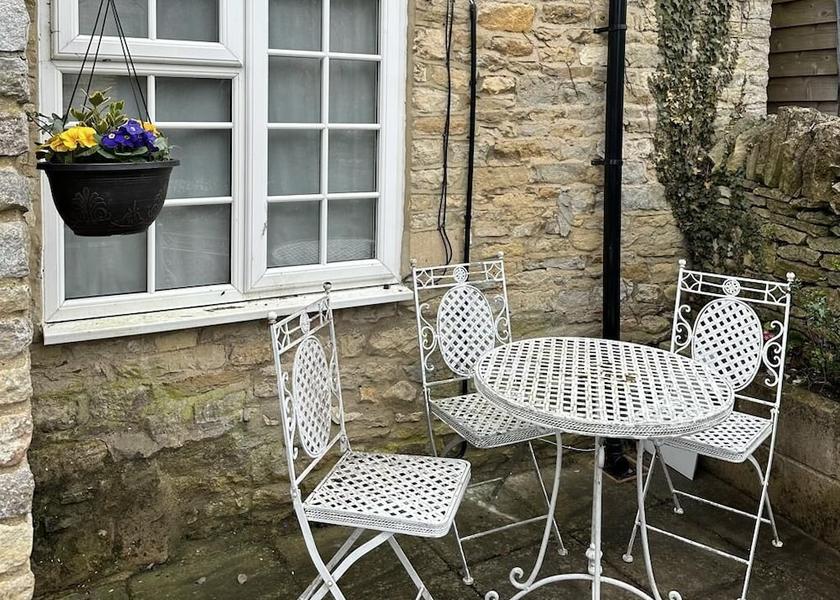 England Chipping Norton Property Grounds