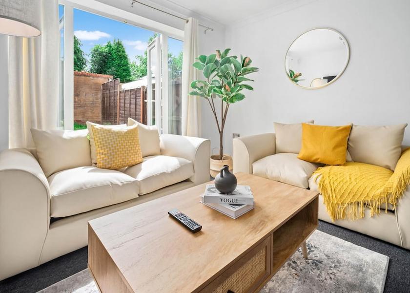 England Oldbury Room