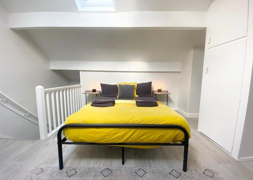 England Keighley Room