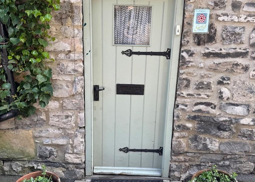 England Bakewell Exterior Detail