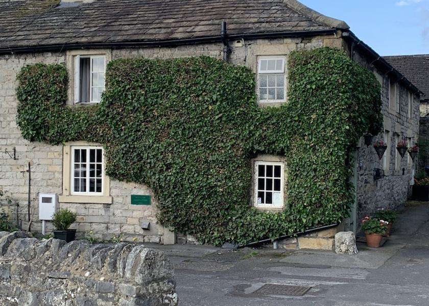 England Bakewell Exterior Detail