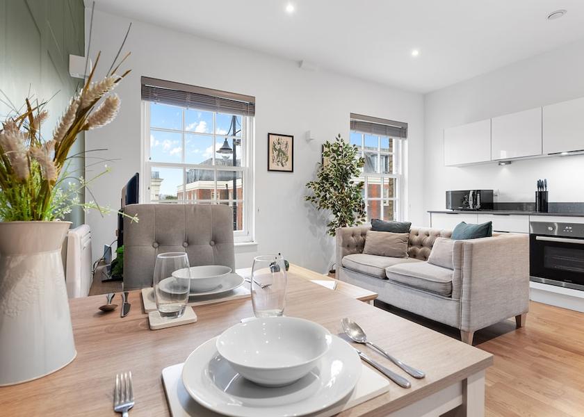 England Staines Dining Area