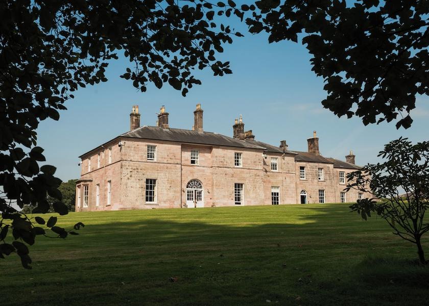 Scotland Thornhill Facade