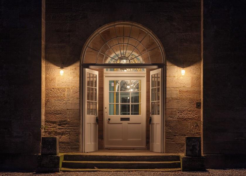 Scotland Thornhill Exterior Detail