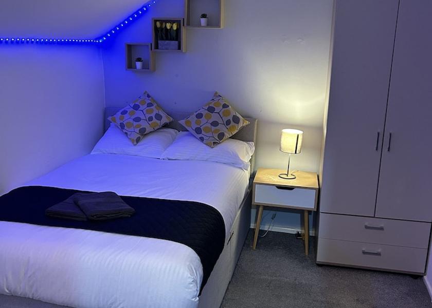 England Liverpool Room