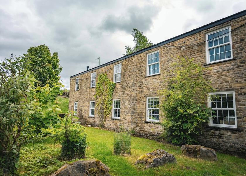 England Hawes Exterior Detail