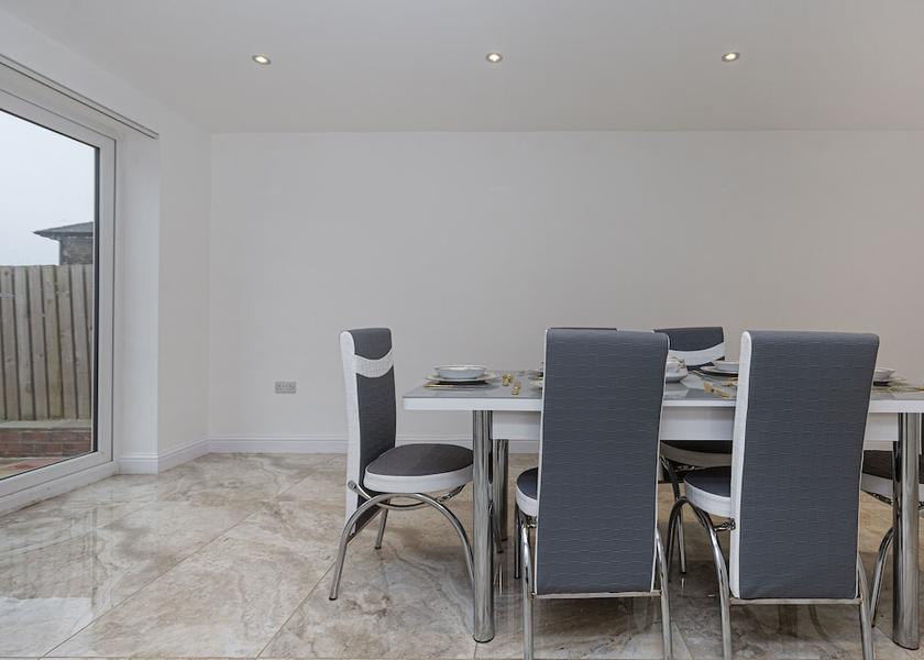 England Batley Dining Area