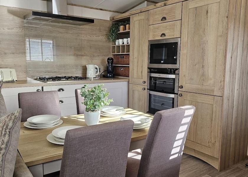 England Hunstanton Dining Area