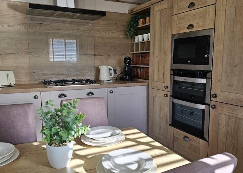 England Hunstanton Dining Area
