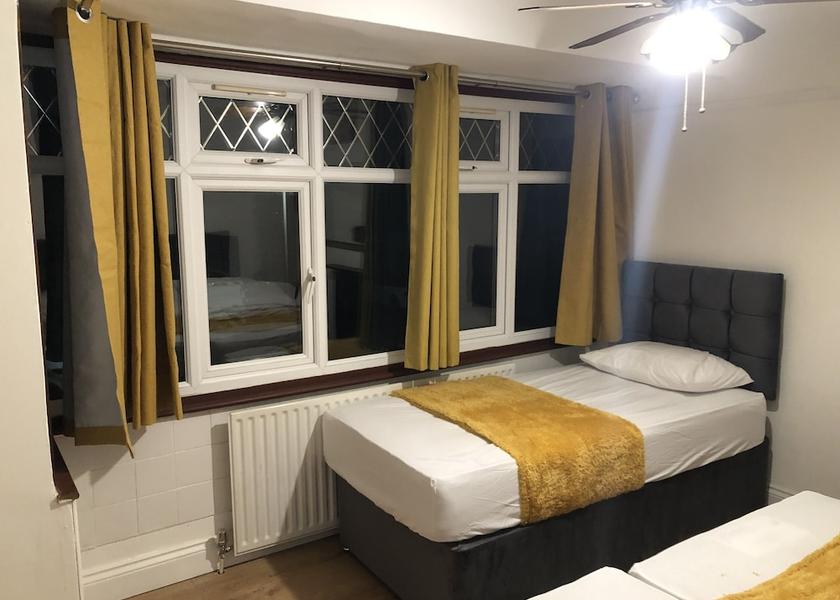 England Uxbridge Room