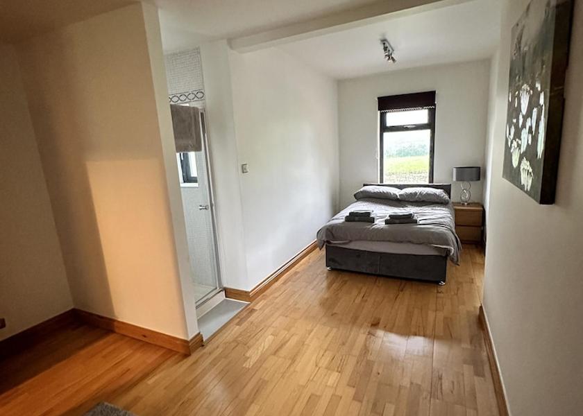 England Holmfirth Room