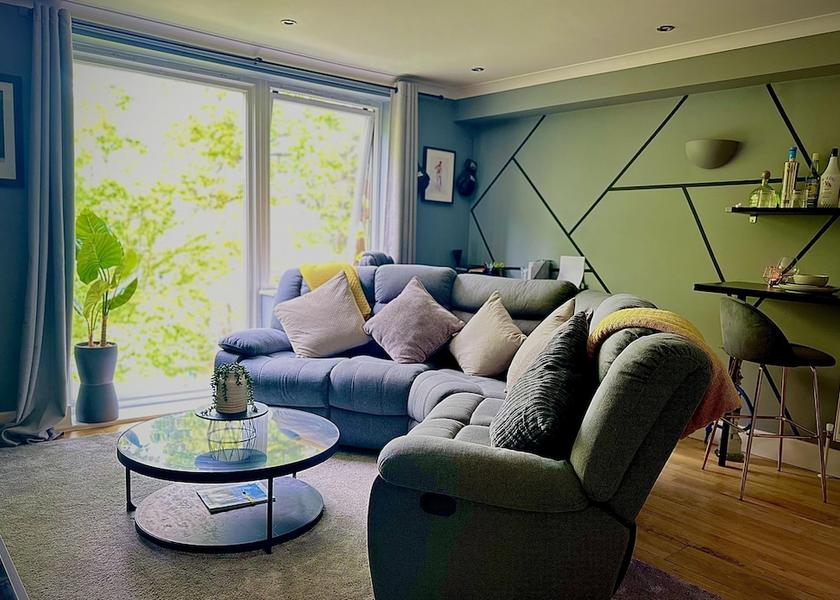 England South Croydon Living Area