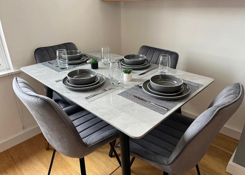 England Oldham Dining Area