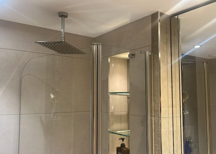 England Barking Interior Entrance