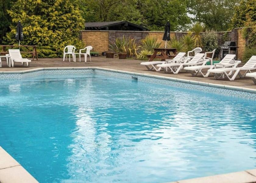 Wales Newcastle Emlyn Pool