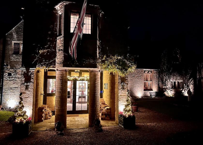 England Broadway Exterior Detail