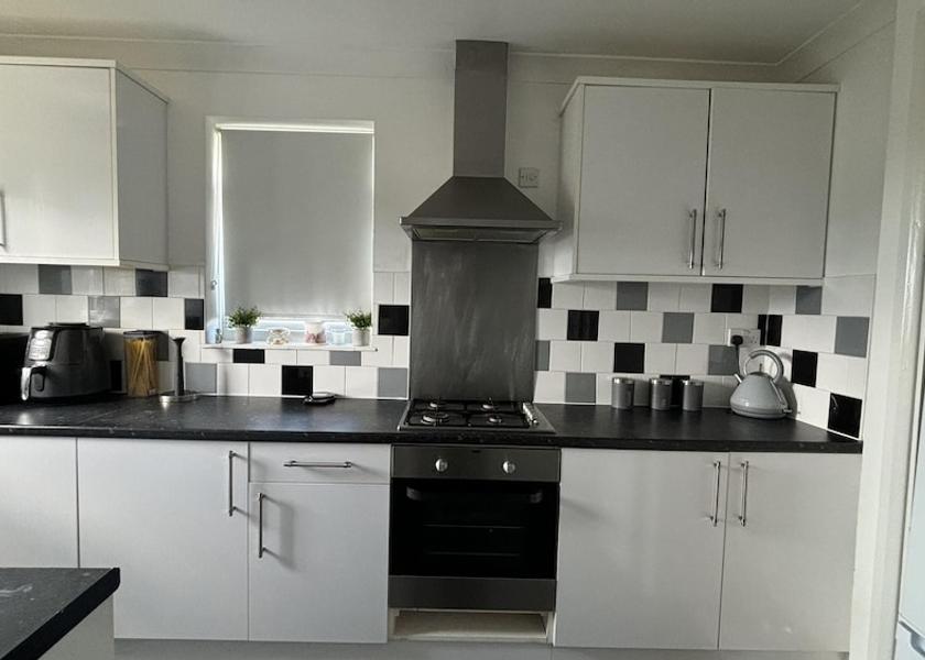 England Romford Kitchen
