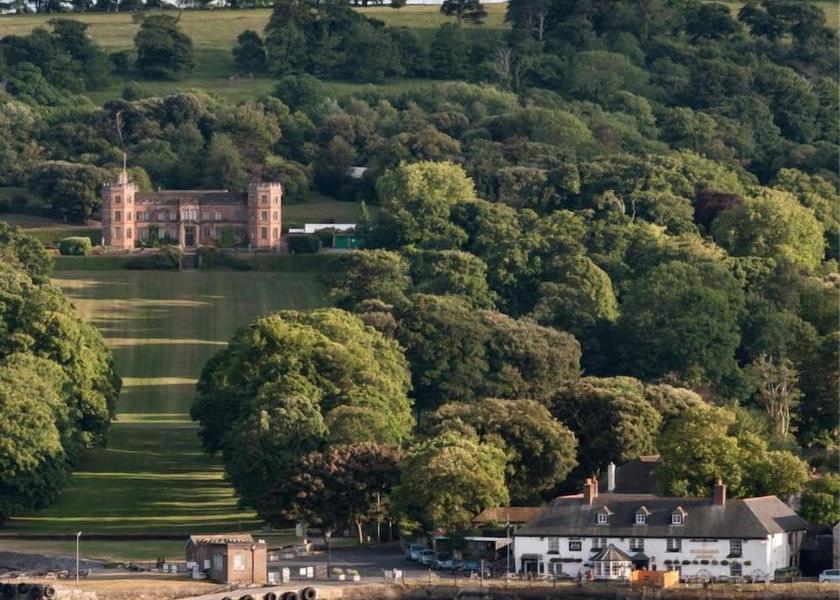 England Torpoint Exterior Detail