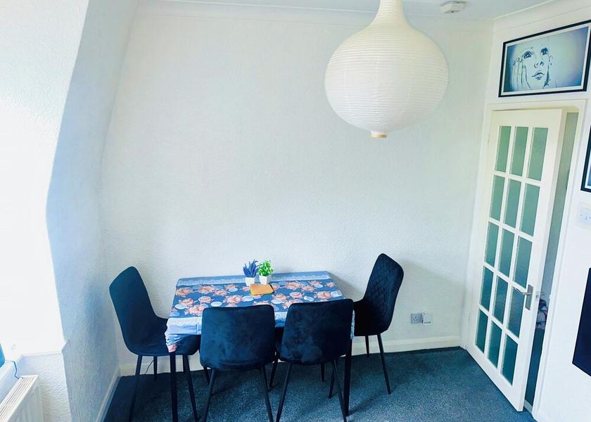 England Bromley Dining Area