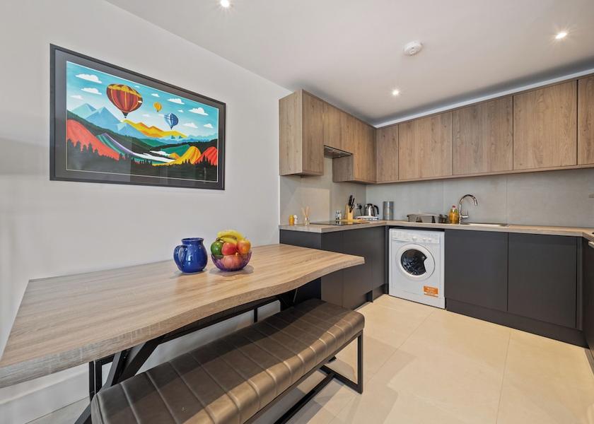 England Barnet Interior Entrance