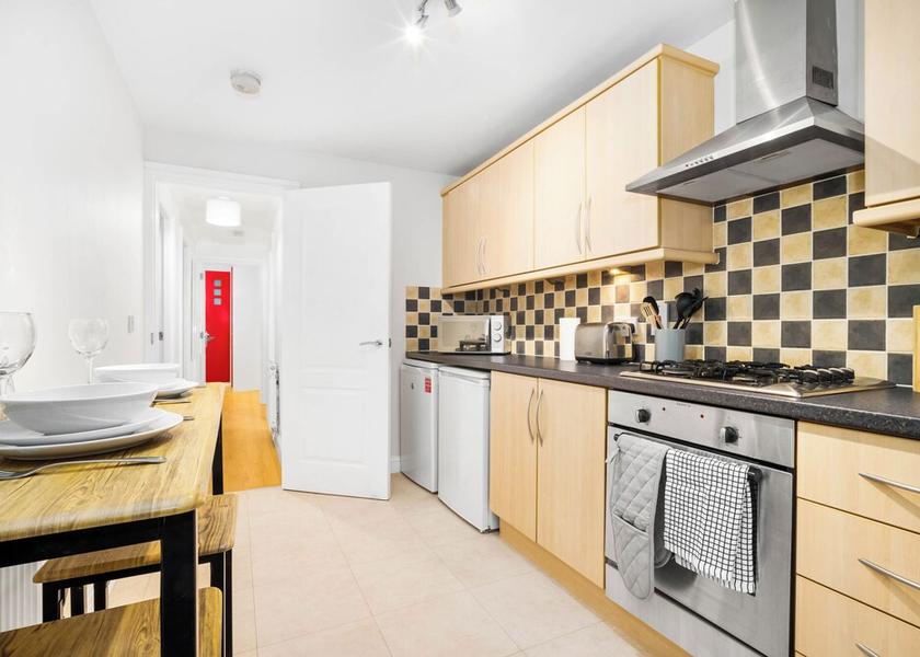 England Oldbury Kitchen