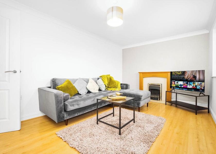 England Oldbury Primary image