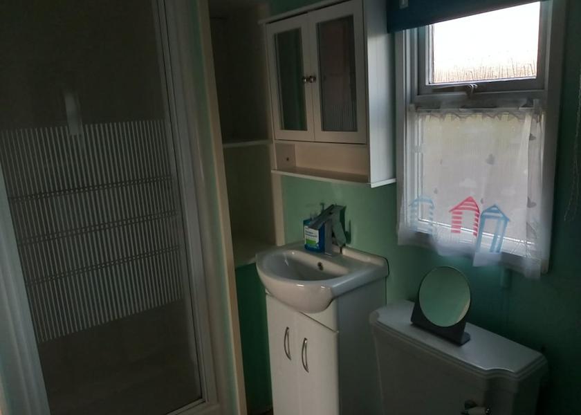 England Market Drayton Bathroom