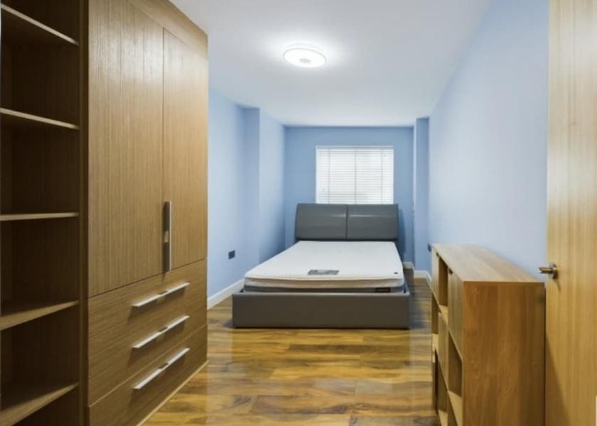 England Feltham Room
