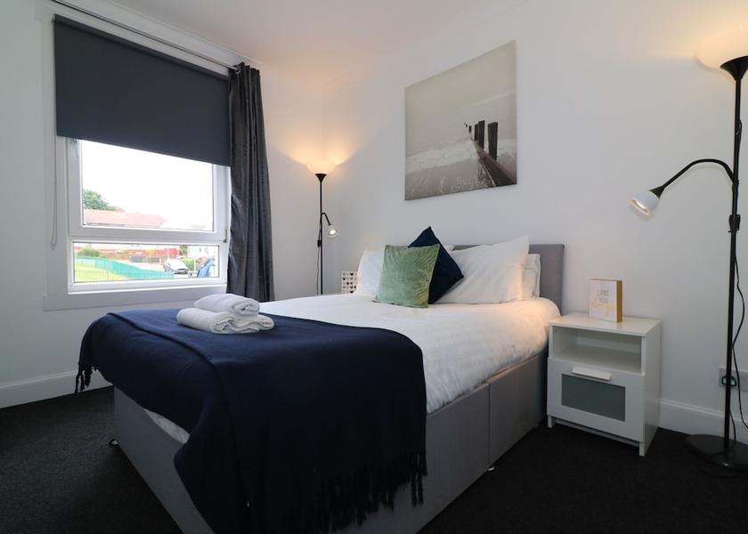 Scotland Airdrie Room