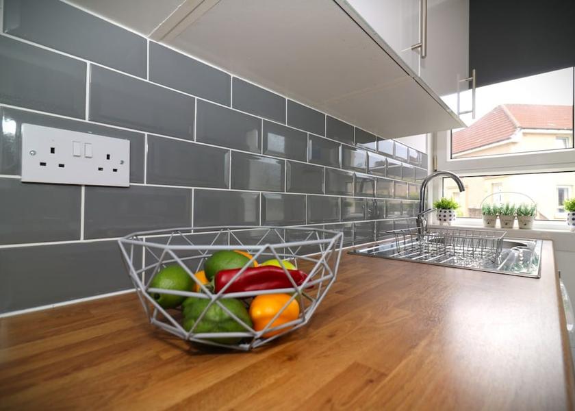 Scotland Airdrie Room