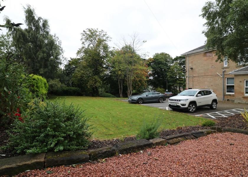 Scotland Airdrie Room