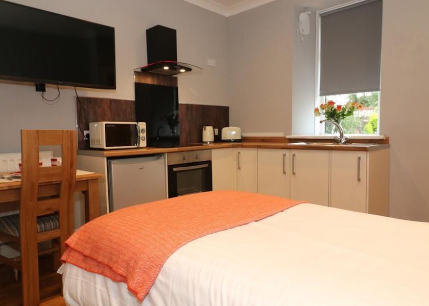 Scotland Airdrie Room