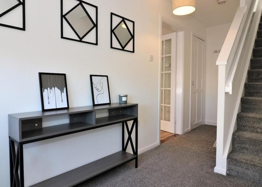 Scotland Airdrie Room