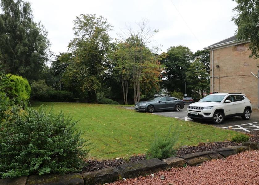 Scotland Airdrie Room