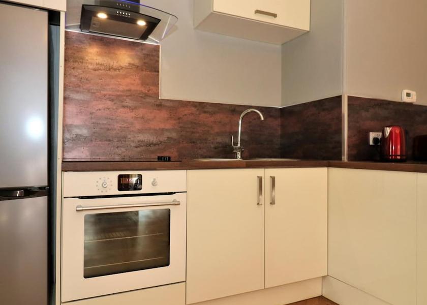 Scotland Airdrie Room