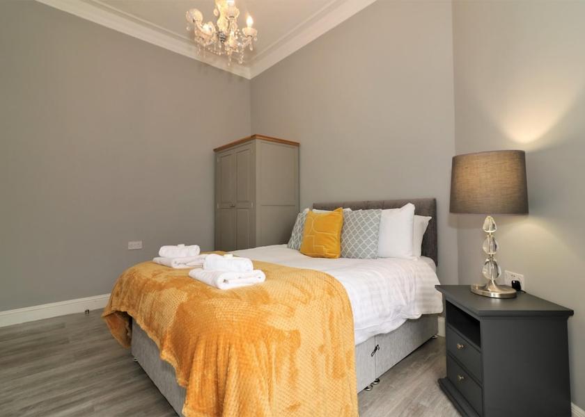 Scotland Airdrie Room